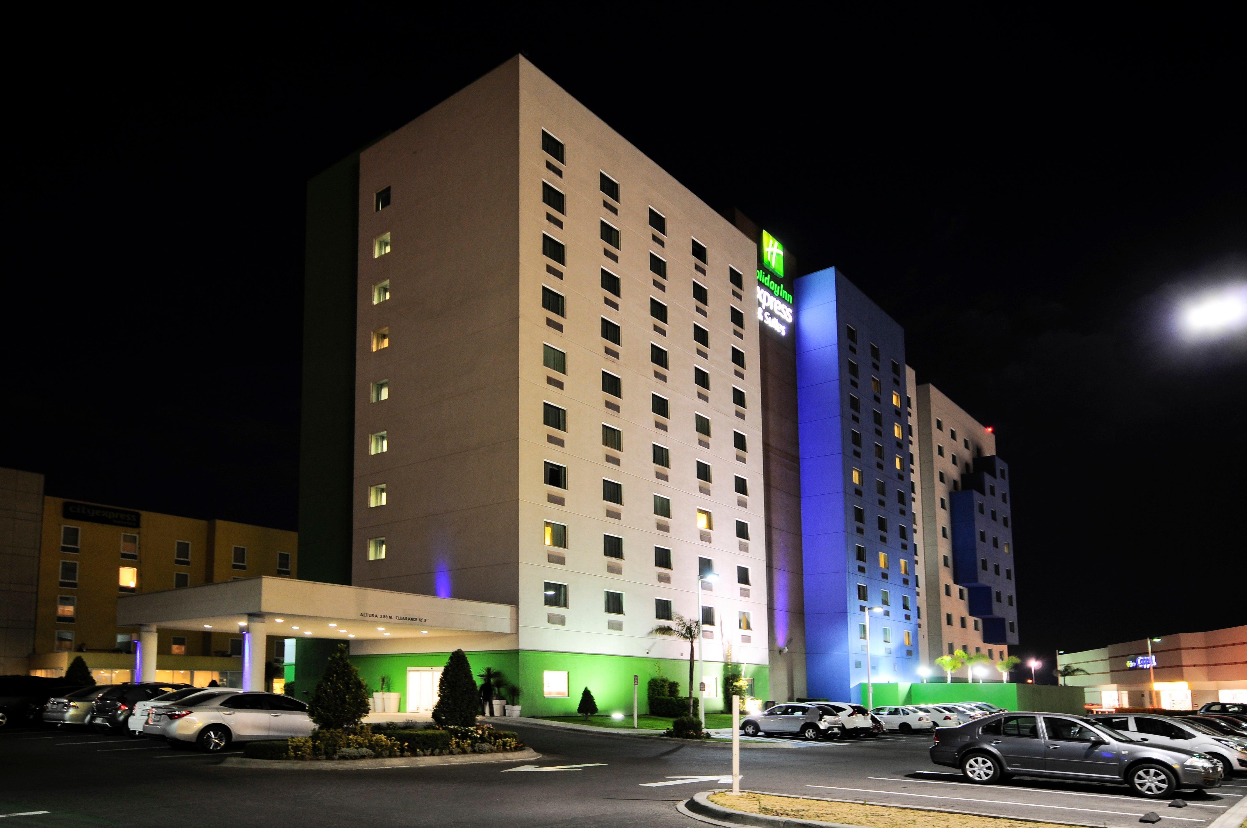 Holiday Inn Express & Suites Toluca Zona Aeropuerto By Ihg Exterior photo