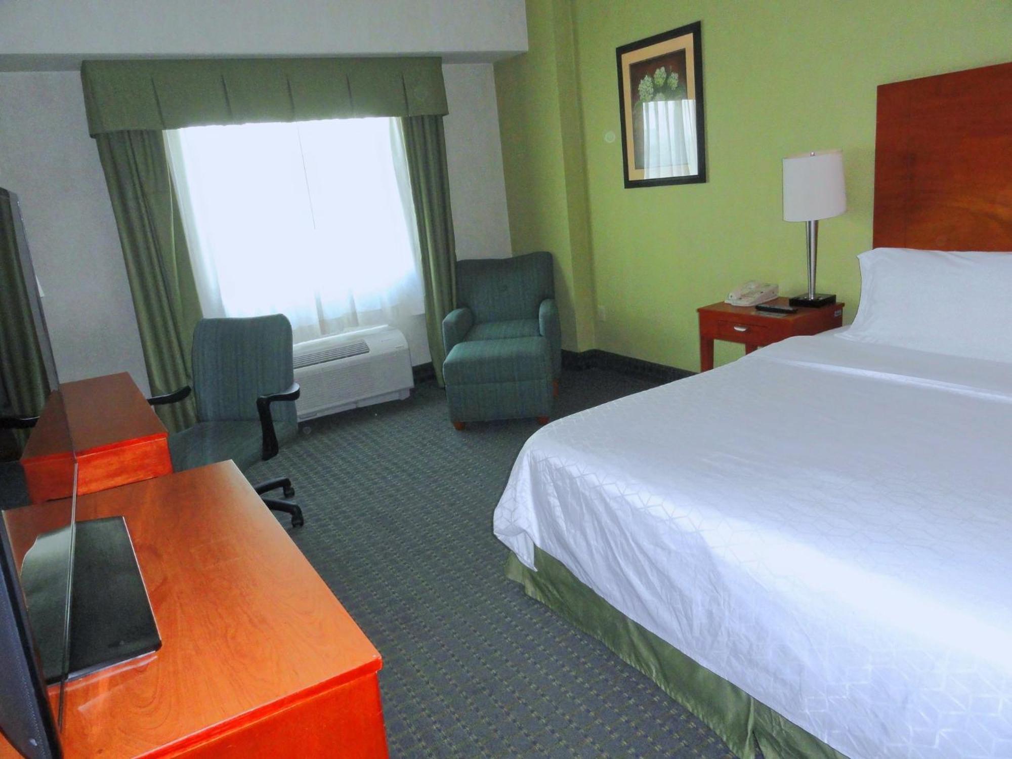 Holiday Inn Express & Suites Toluca Zona Aeropuerto By Ihg Exterior photo