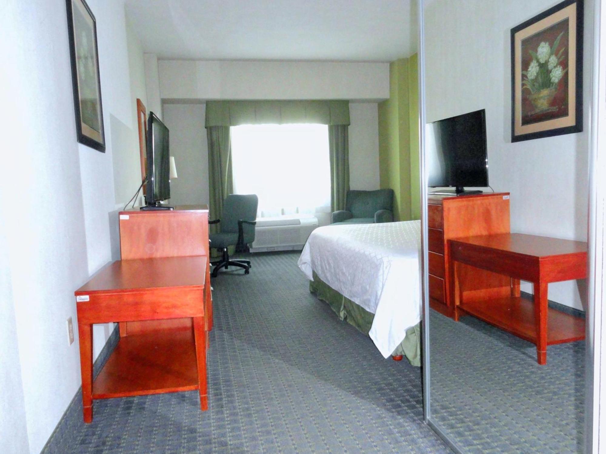 Holiday Inn Express & Suites Toluca Zona Aeropuerto By Ihg Exterior photo